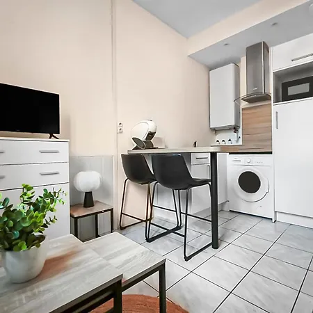 T2 Renove, Plage, Clim & Parking *