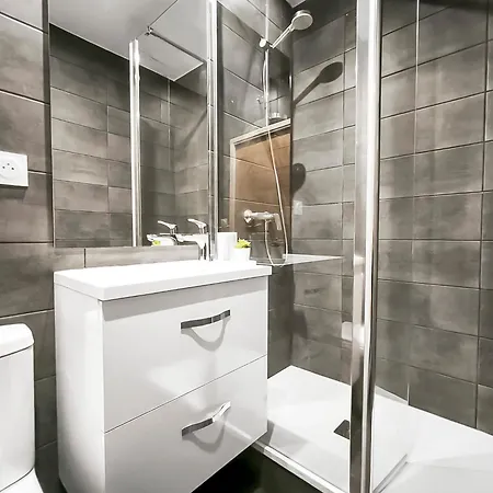 T2 Renove, Plage, Clim & Parking * Canet-en-Roussillon