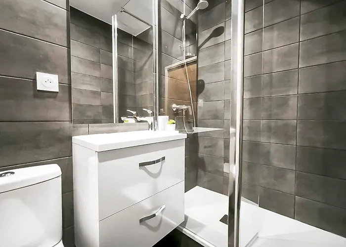 T2 Renove, Plage, Clim & Parking * Canet-en-Roussillon