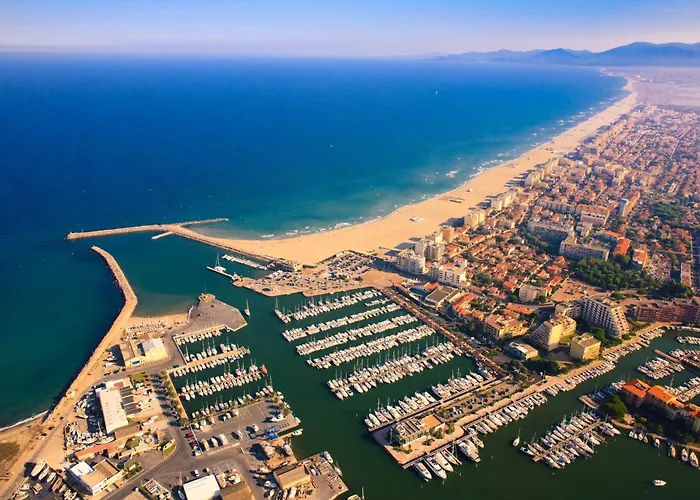 T2 Rénové, Plage, Clim&parking Appartement *